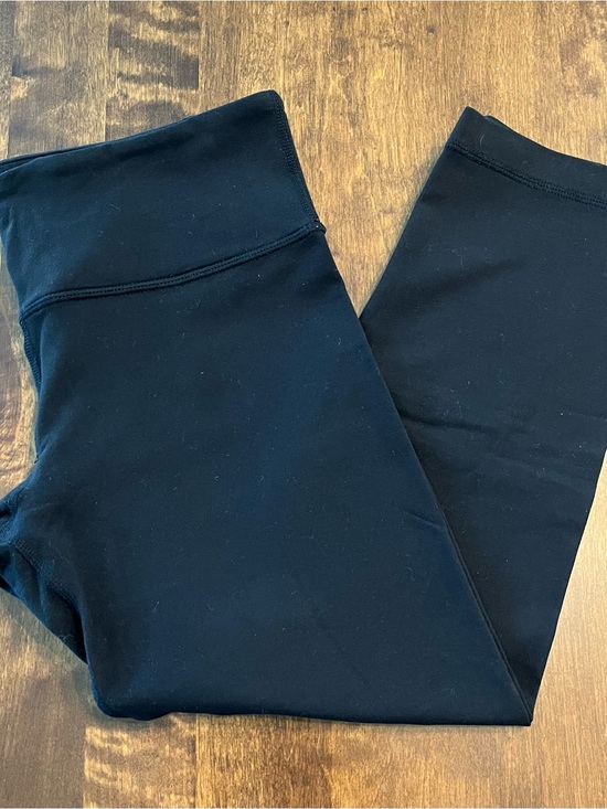 lululemon athletica Pants - Lululemon Black High-Rise Crop Leggings, 6